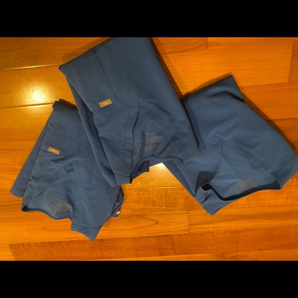3 royal blue Figs scrub tops - Picture 3 of 3